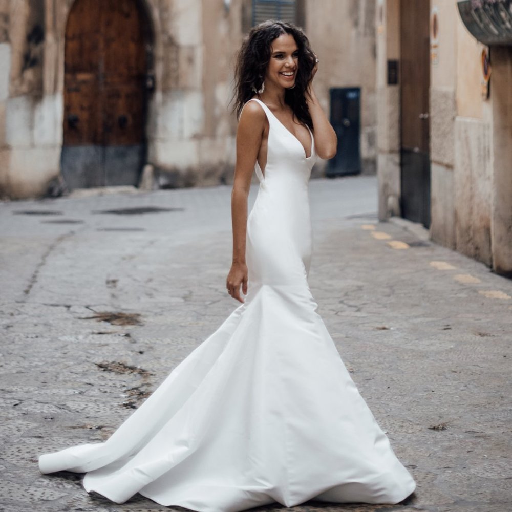 Elegant White Wedding Dress
